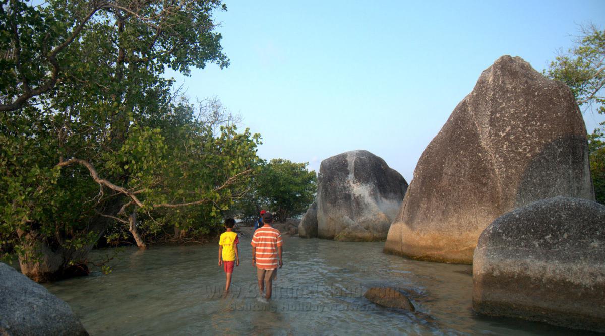 belitung destination Pantai Punai